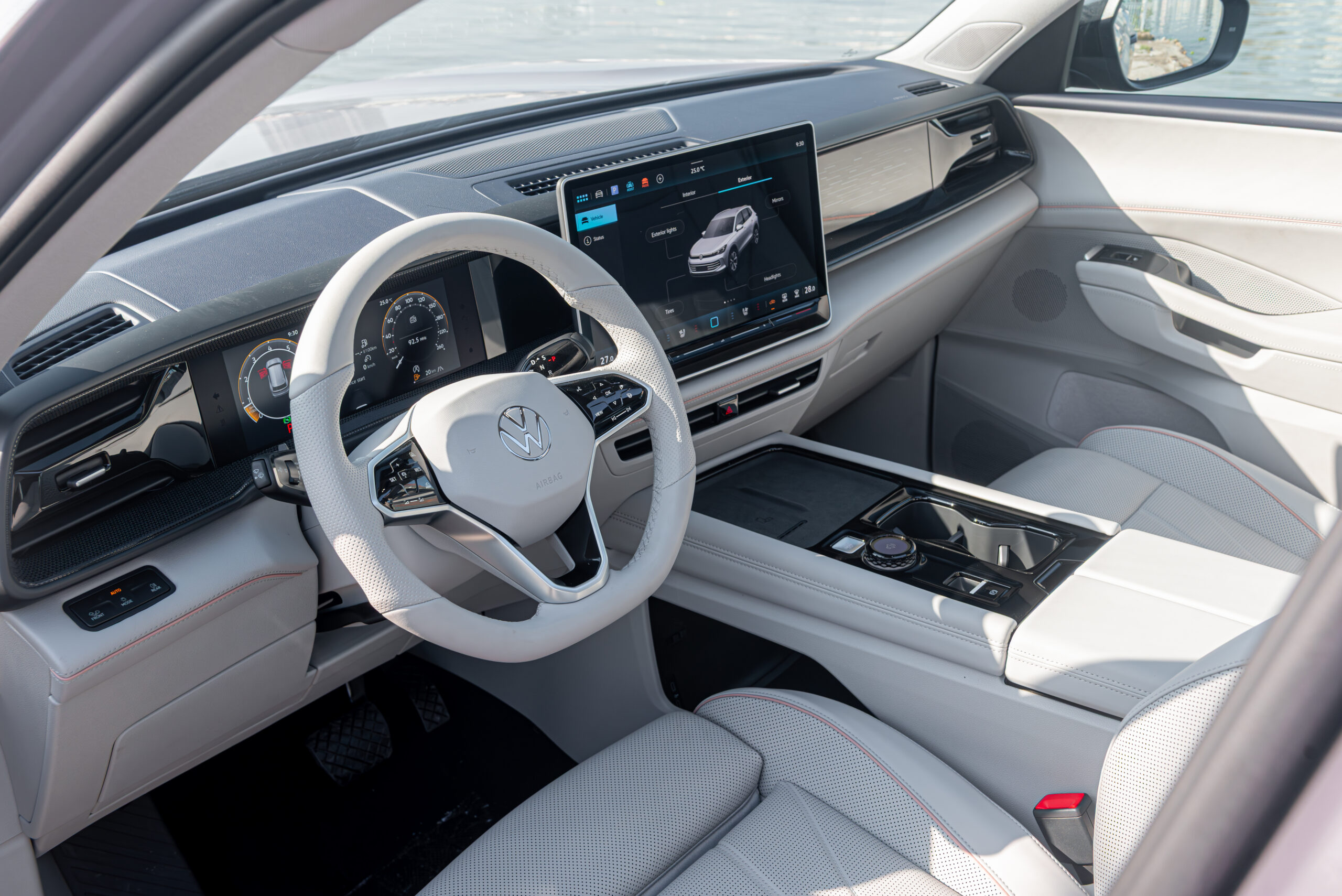 Khoang lái và nội thất Volkswagen Teramont Pro 2026